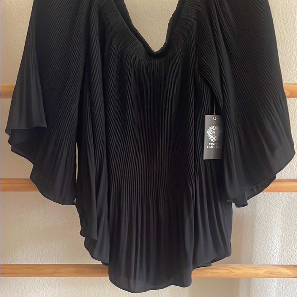 Two by Vince Camuto Black Dolman Sleeve Blouse